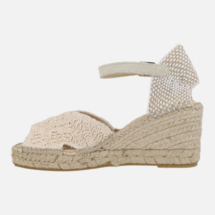 Open toe espadrilles with a bracelet to the ankle