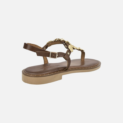Greek sandals with interwoven leaves