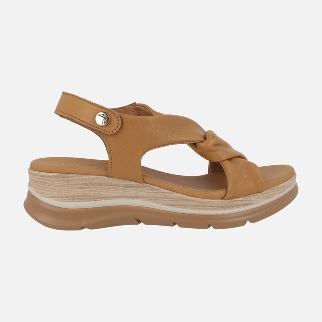 Leather sandals with intertwined strips and velcro closure