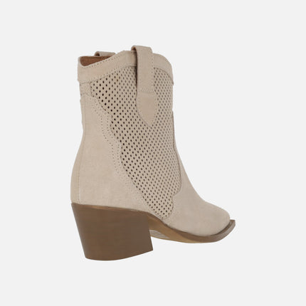Melisandre cowboy Ankle Boots in Taupe Suede
