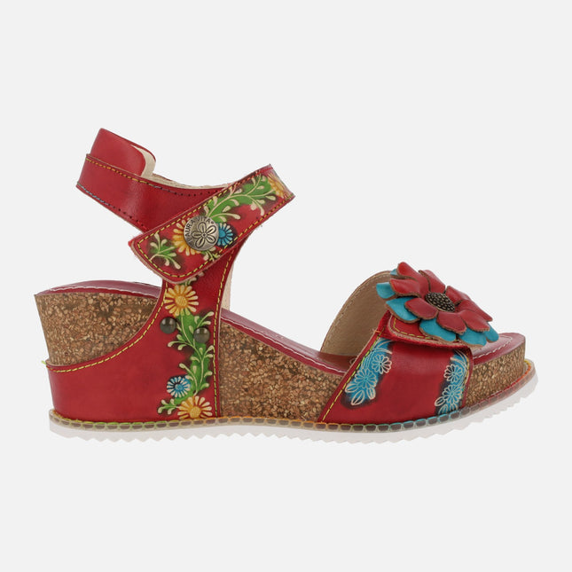 Sandals in red combination with cork platform and wedge