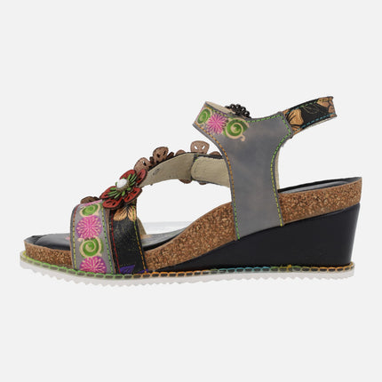 Laura Vita sandals in black leather with flower details Bonito 524 noir