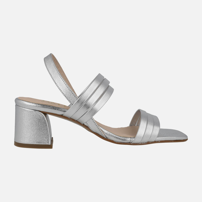 Leather sandals with strips and wide heels