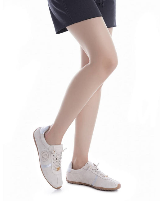 Low sneakers in beige suede with elastic laces