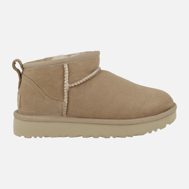 Botas Ugg Classic Ultra Mini para mujer