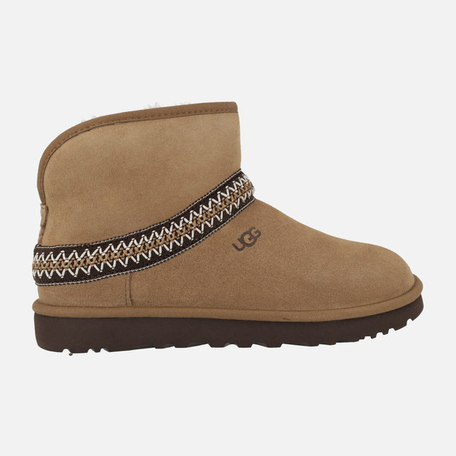 Botas classic mini Crescent chesnut