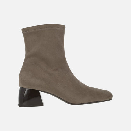 Fax booties in suede elastic strech fabric water repellent