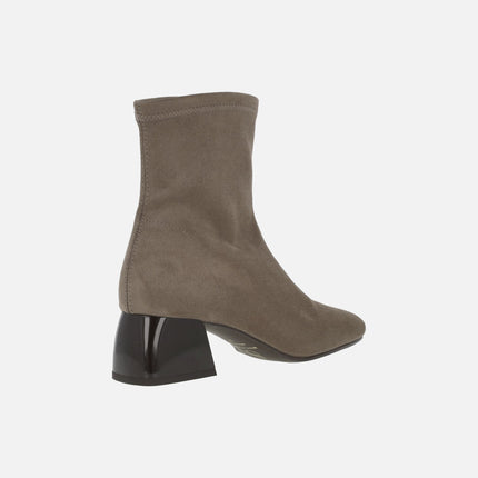 Fax booties in suede elastic strech fabric water repellent