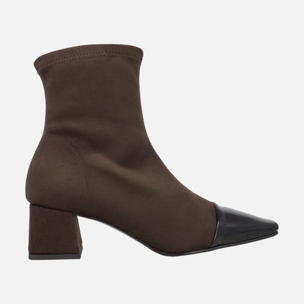 Water Repellent elastic fabric booties with a sharp toe Laura