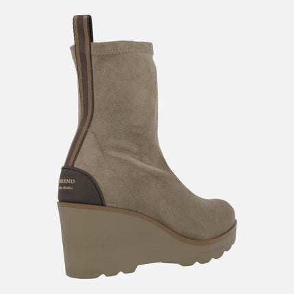 Hita boots in suede Strech fabric in Taupe