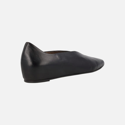 Martina Leather ballerinas with inner wedge and sharp toe 