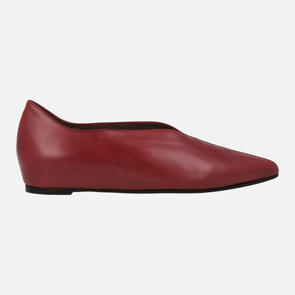 Martina Leather ballerinas with inner wedge and sharp toe 