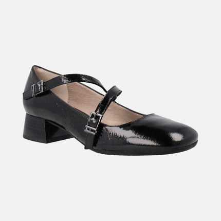 Mary Jane -style heeled shoes in black patent leather With square toe