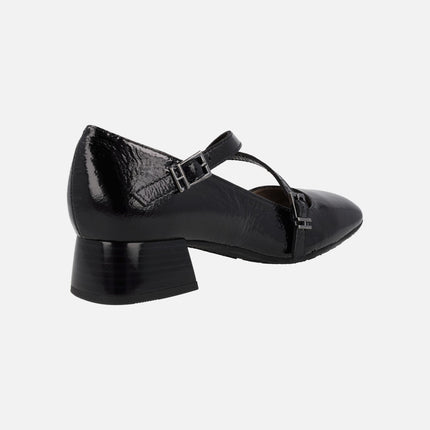 Mary Jane -style heeled shoes in black patent leather With square toe