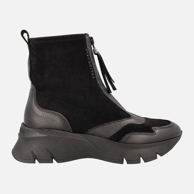 Black Helsinki Sport Booties with front zipper