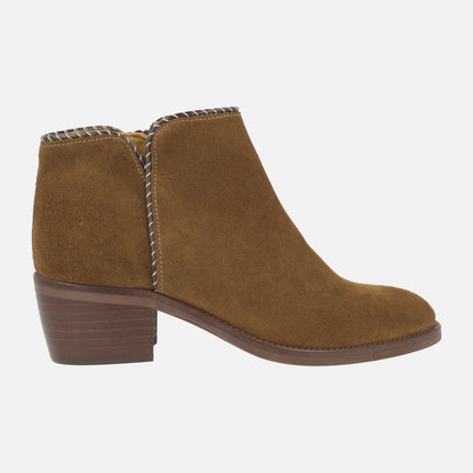 Low heeled booties Dakota Dkt 40 in brown suede