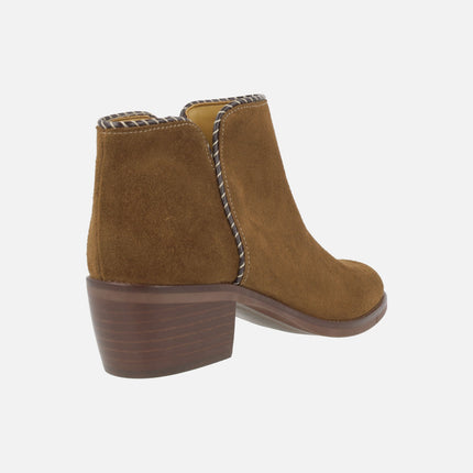 Low heeled booties Dakota Dkt 40 in brown suede