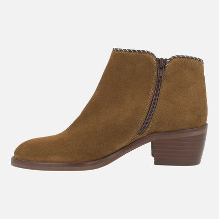 Low heeled booties Dakota Dkt 40 in brown suede