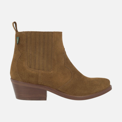 Chelsea style cowboy booties in brown suede dkt 73