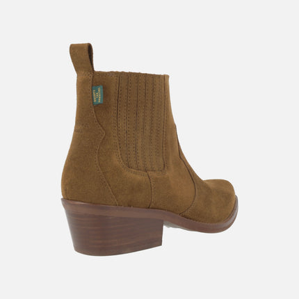 Chelsea style cowboy booties in brown suede dkt 73