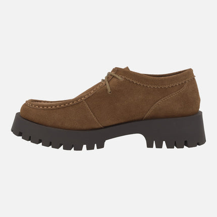 Wallabee -style brown suede laced shoes with track outsole