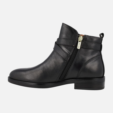 Flat Booties in Black Leather Puertollano