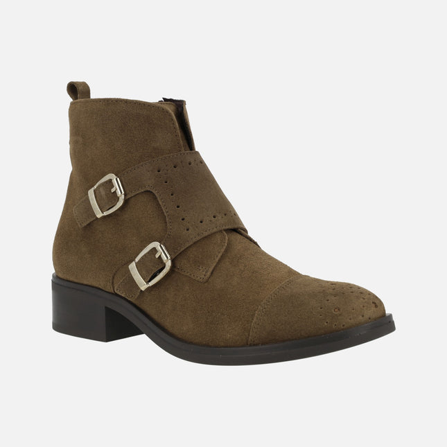 Brown suede booties with buckles ornament