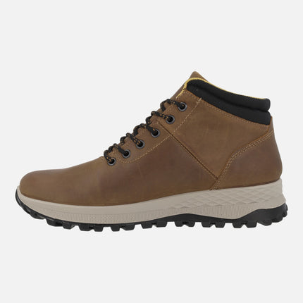 Sport style men's boots in brown greased leather with gore-tex