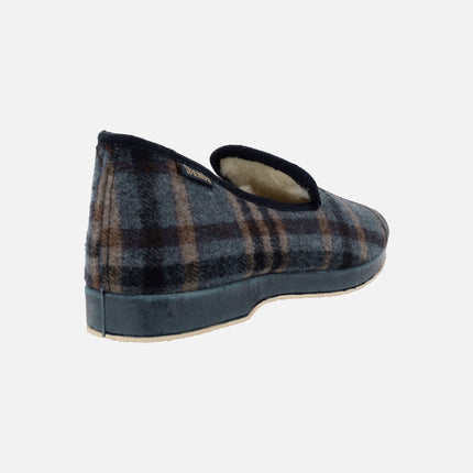 Closed House slippers for men in checkered fabric