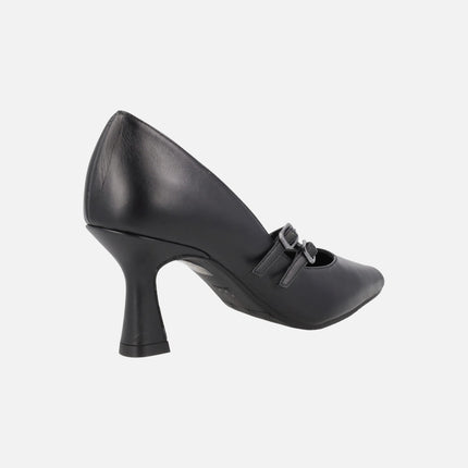 Mary Jane style heeled shoes in black leather