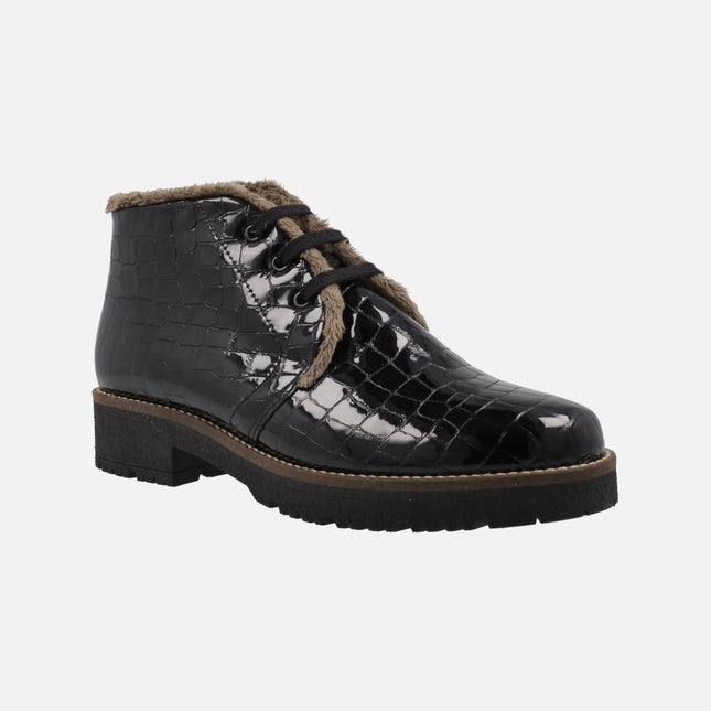 Black Croco patent leather low boots with laces and hair lining