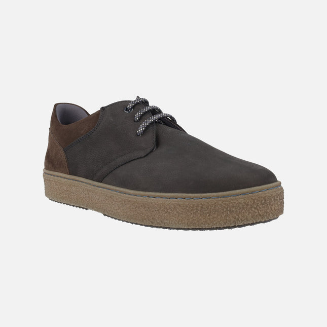 Zapatos casual de cordones en nobuck negro con talonera marrón