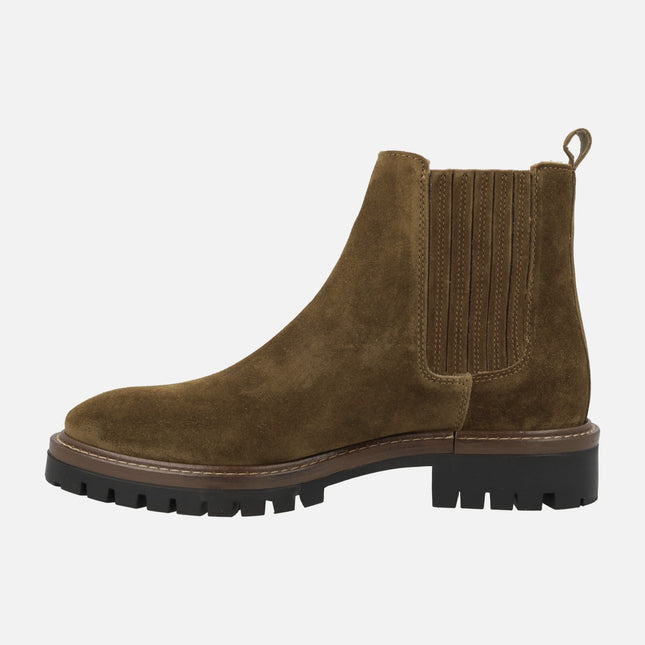 Alpe Militare Chelsea style booties in camel suede