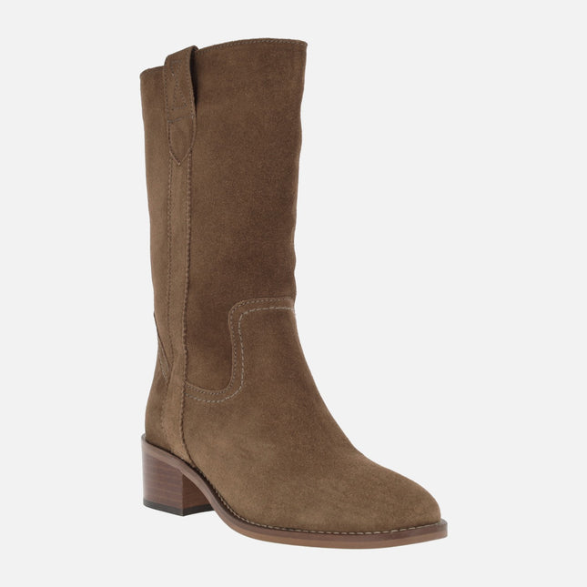 Davina Boots Cartujan Style in brown suede