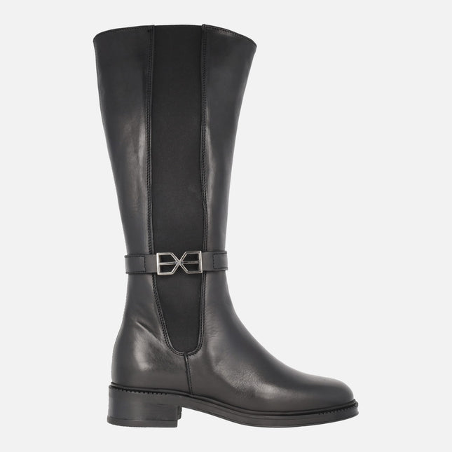 Susi Black leather boots with high leg and elastic