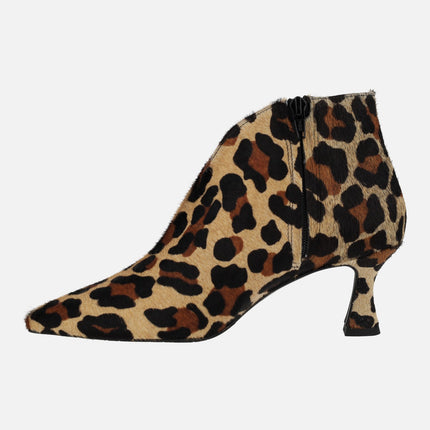 Heeled booties in leopard animal print