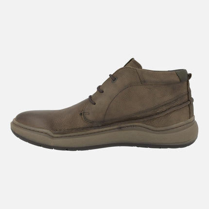 Men's Laced Boots in Taupe Leather