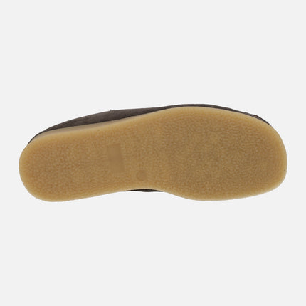 Botines de cordones en piel serraje estilo wallabee