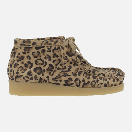 Botines de cordones en piel serraje leopardo estilo wallabee