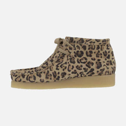 Botines de cordones en piel serraje leopardo estilo wallabee