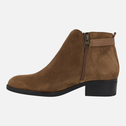 Brown suede boots with low heel Jordana