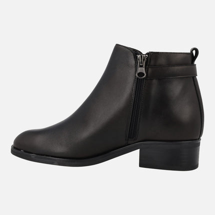 Black leather ankle boots with low heel Jordana