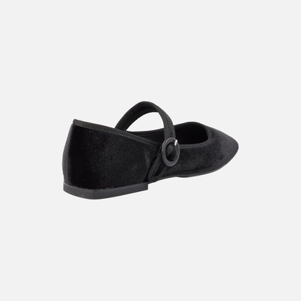 Black velvet flats with round buckle