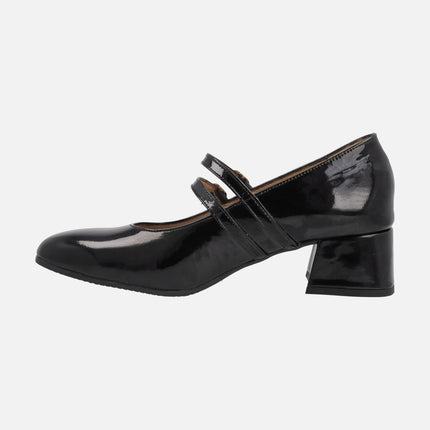 Mary Jane shoes in black patent leather with two bracelets and middle heels