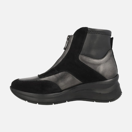 Booties with front zip in combined Black and metallic