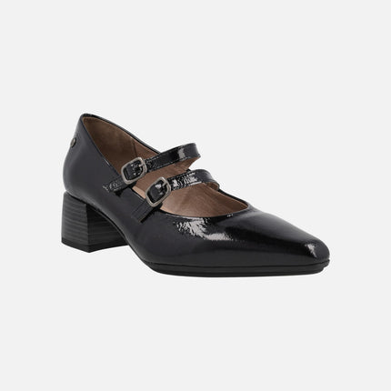 Black patent leather mary jane shoes with low heel