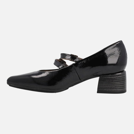 Black patent leather mary jane shoes with low heel