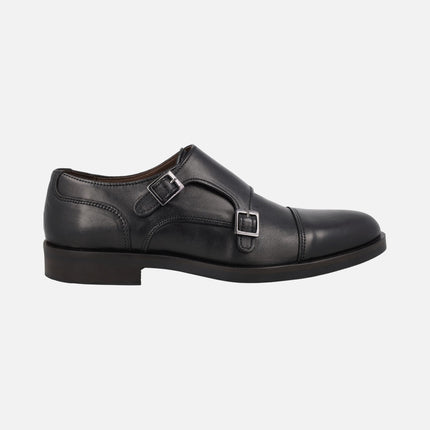 Men's shoes with buckles and rubber floor