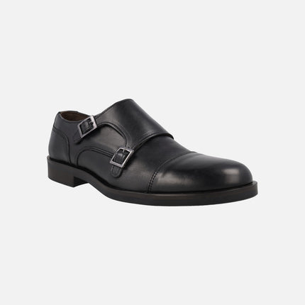 Men's shoes with buckles and rubber floor