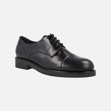 Black leather shoes with laces and straight toe